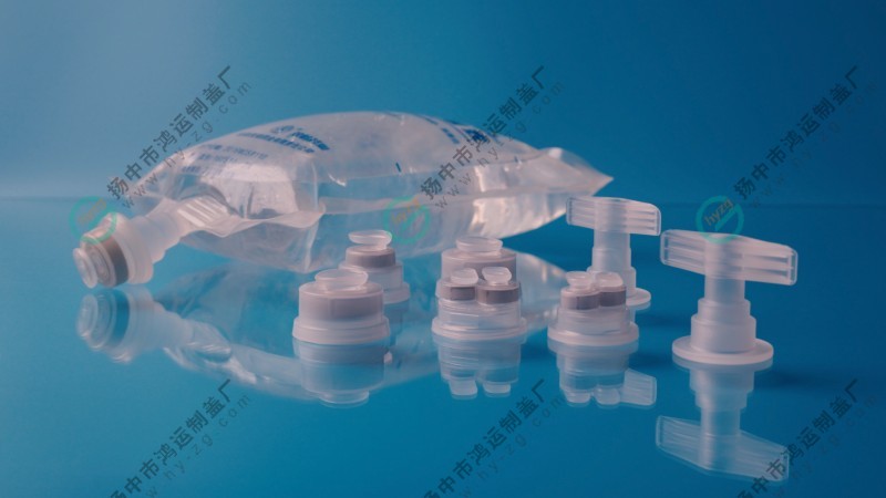 Interface for plastic infusion containers